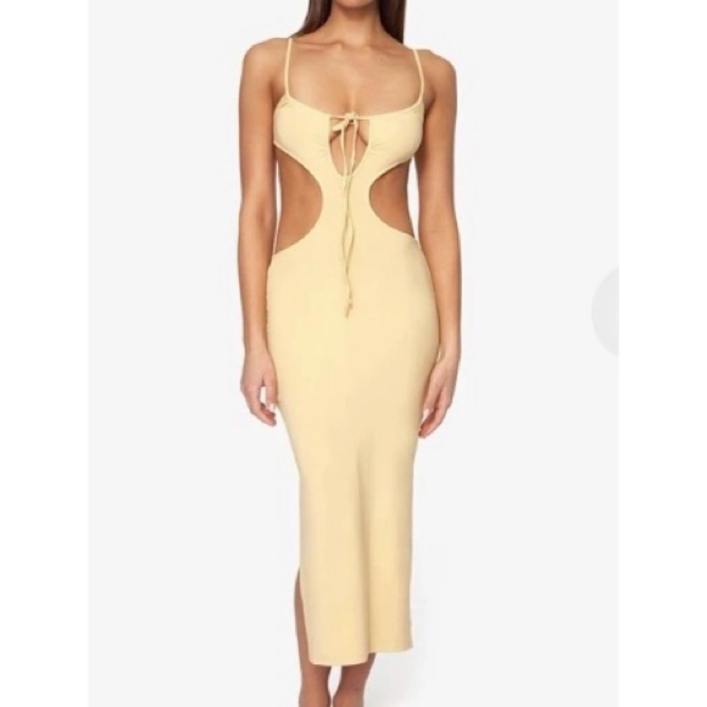 WeWoreWhat Ruched Cutout Jersey Knit Midi Dress - Picture 7 of 11